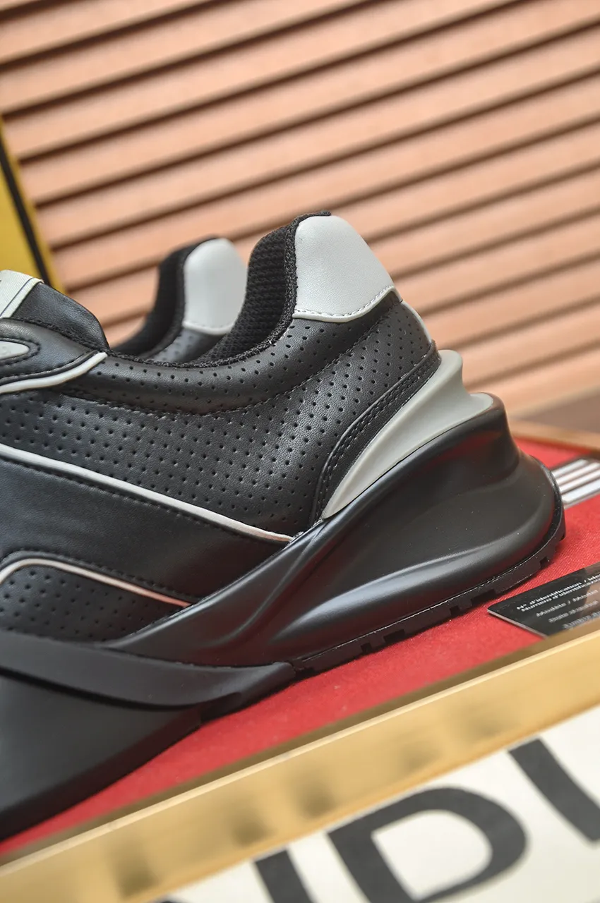 Men's shoes 💰600💶 [Fendi] The latest casual sports shoes 🔥 Many 💑 stars have the same style FD match. The original version is a one-to-one replica. Designer Kim Jones's first fendi match and Donkey brand Trainer basketball sneakers. Material: Original silk mesh. Lining: Breathable mesh. Packaging: Original 1:1 matching high-end packaging. Size: 38-45 (45 is custom-made and cannot be returned or exchanged)